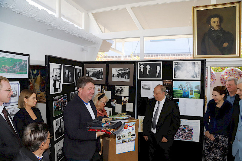 TV reporters from the Vremya program shoot at Sydney's Russian Museum