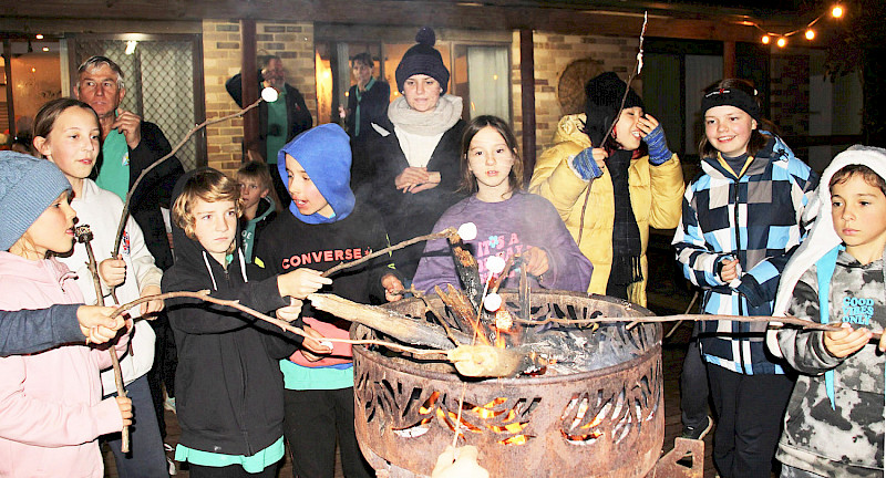 Scout winter bivouac in Kangaroo Valley