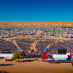Рок-фестиваль в австралийской пустыне