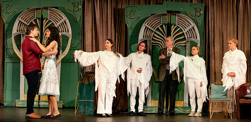 Счастье помещается в ладони. Новая премьера театра в Аделаиде