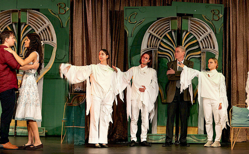 Счастье помещается в ладони. Новая премьера театра в Аделаиде