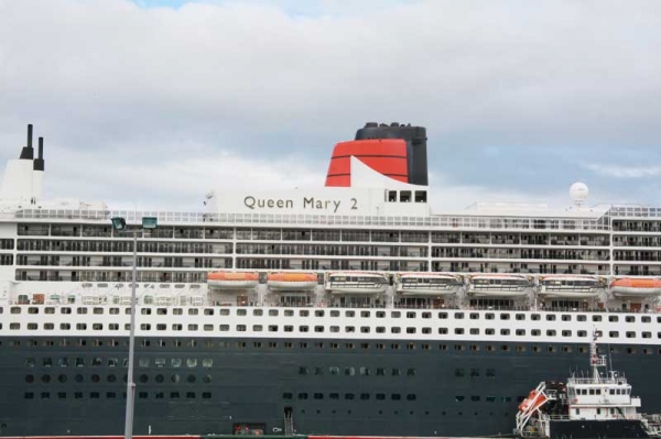 Queen Mary2 Sydney